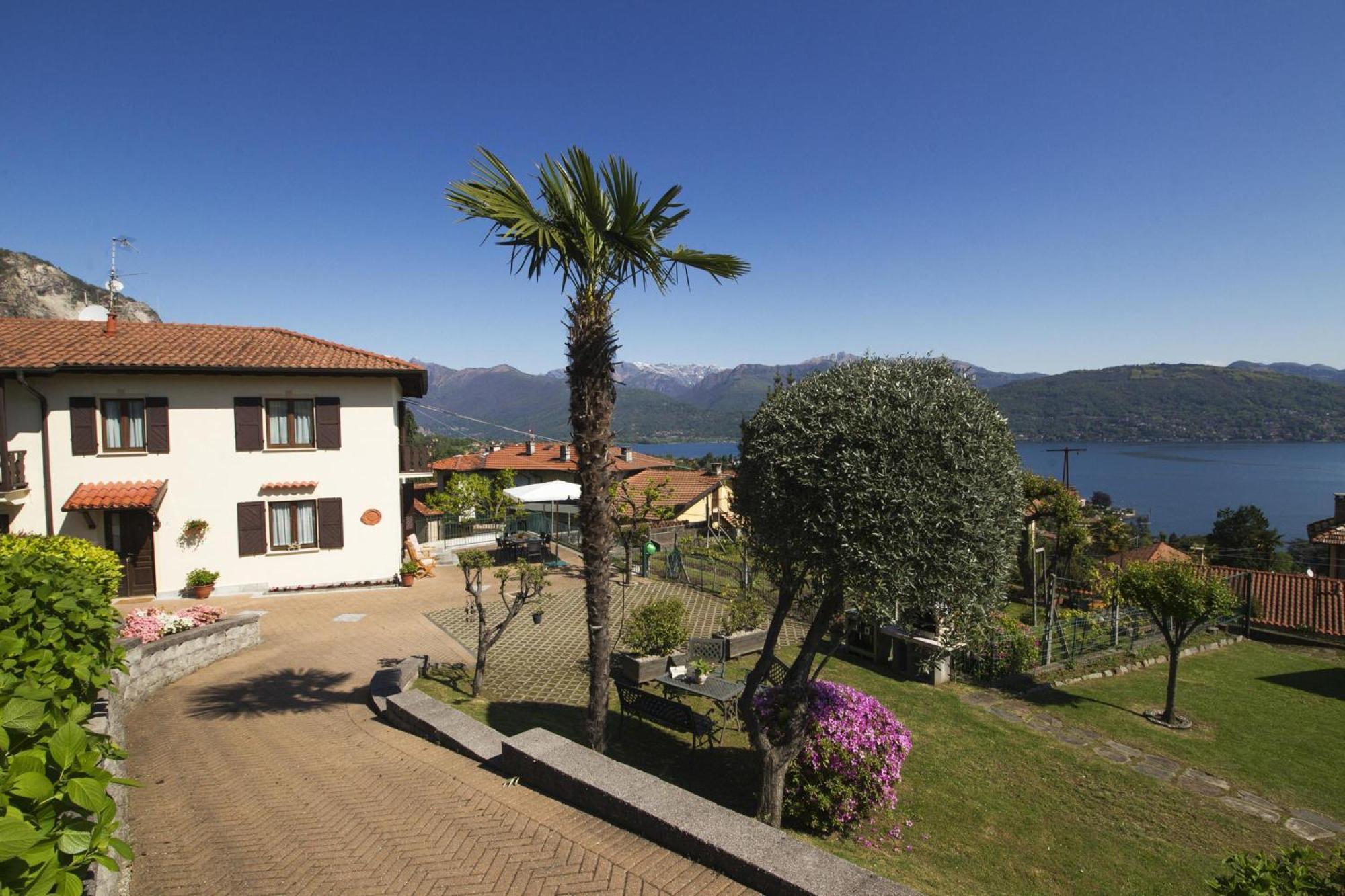 The Cottage On The Lake - Happy Rentals Baveno Extérieur photo